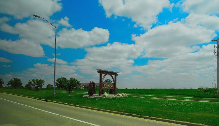 Welcome to Verona, WI sign